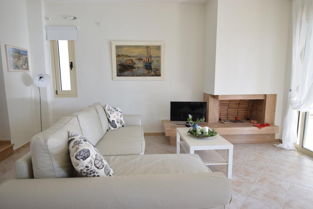 Villa Anemi 네아 스키오니 외부 사진